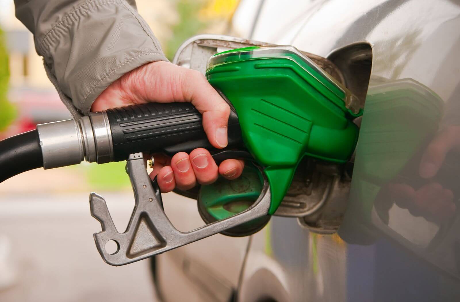 average-retail-prices-for-petrol-and-diesel-fuel-in-ukraine-uah-2-1