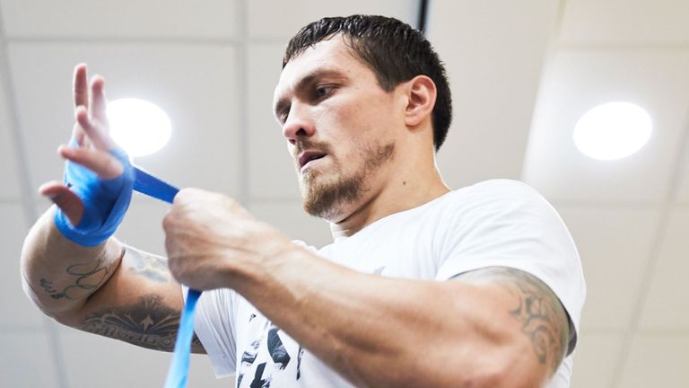 FORMER WORLD CRUISERWEIGHT CHAMPION OLEKSANDR USYK TO MAKE HEAVYWEIGHT