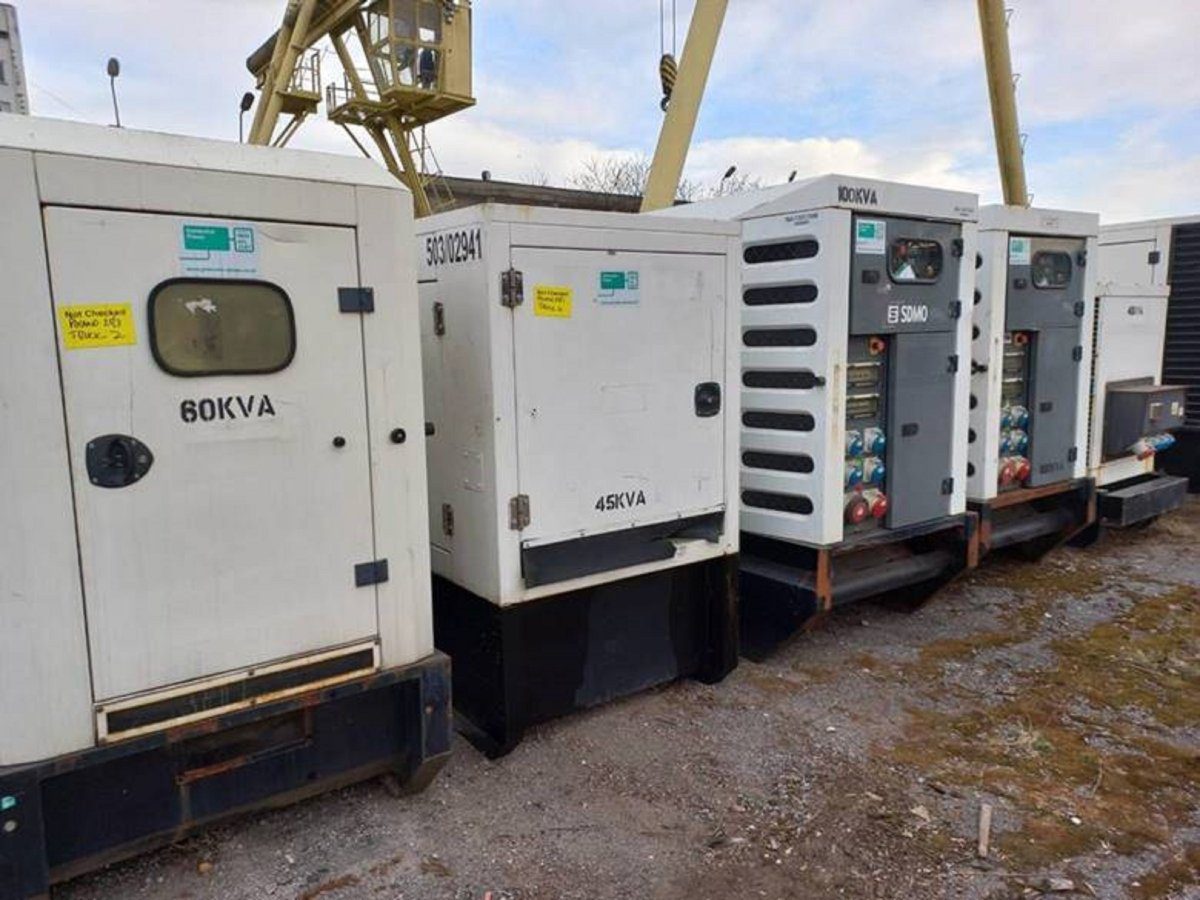 UK SUPPLIED UKRAINE WITH ALMOST 200 MOBILE POWER GENERATORS