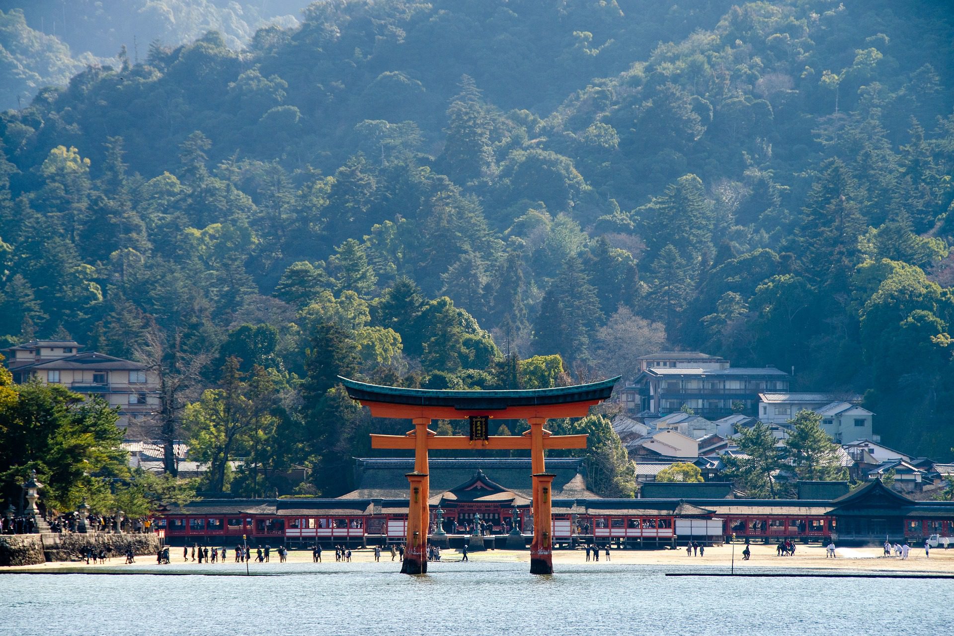 日本は世界経済フォーラムの世界観光地ランキングでトップ